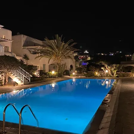 Mykonian Style W Shared Pool & Nighttime Security Guard *