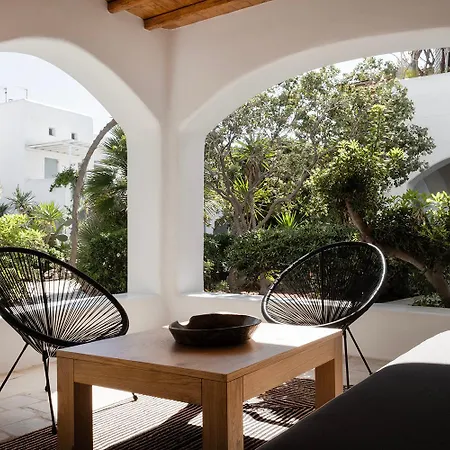Mykonian Style Pool House 2