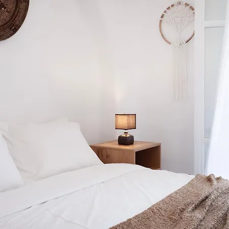 Mykonian Style W Shared Pool & Nighttime Security Guard *