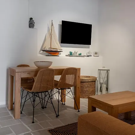 Mykonian Style W Shared Pool & Nighttime Security Guard Apartamento Ornos (Mykonos)
