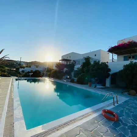Apartment Mykonian Style W Shared Pool & Nighttime Security Guard
