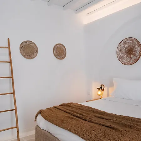 Mykonian Style W Shared Pool & Nighttime Security Guard Lejlighed