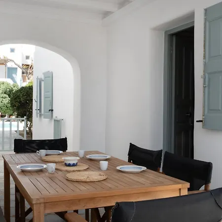 Apartment Mykonian Style W Shared Pool & Nighttime Security Guard *