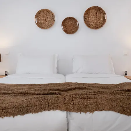 Mykonian Style W Shared Pool & Nighttime Security Guard Apartman