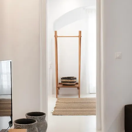 Apartman Mykonian Style W Shared Pool & Nighttime Security Guard *