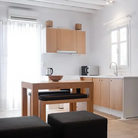 Mykonian Style W Shared Pool & Nighttime Security Guard Apartman Ornósz