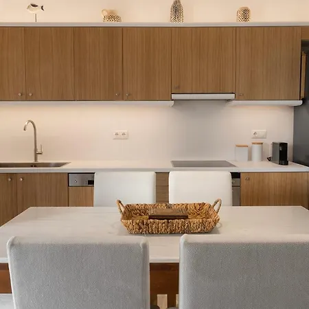 Mykonian Style W Shared Pool & Nighttime Security Guard 公寓 *