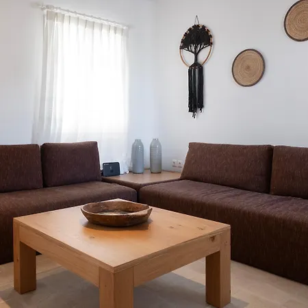 Mykonian Style W Shared Pool & Nighttime Security Guard 奥诺斯