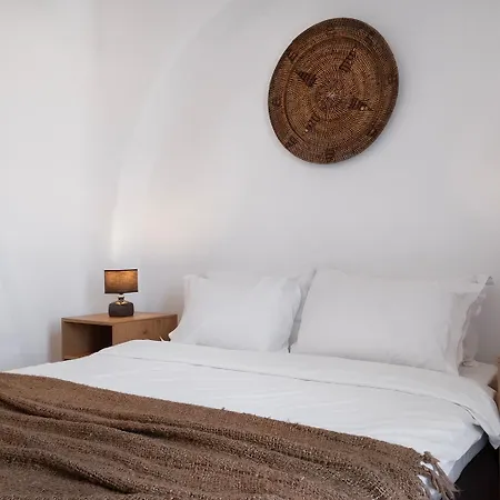 Mykonian Style W Shared Pool & Nighttime Security Guard אורנוס