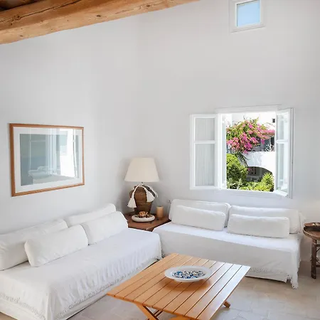 Mykonian Style W Shared Pool & Nighttime Security Guard Apartment Ornos (Mykonos)