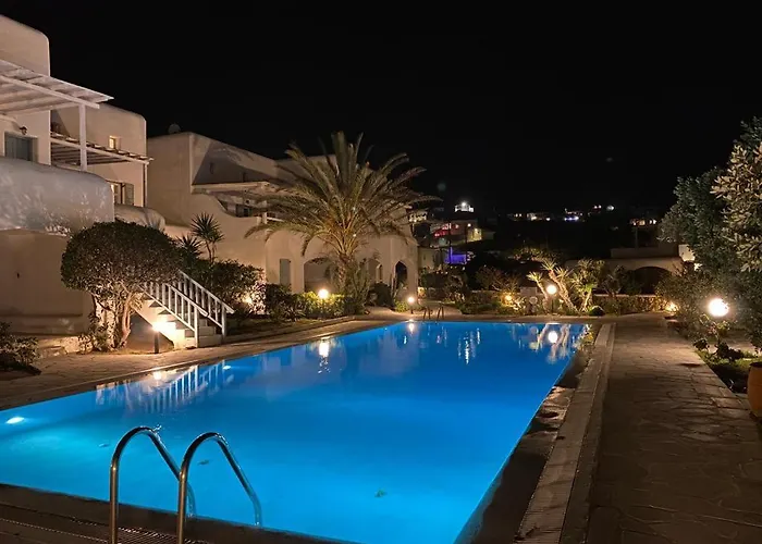 Mykonian Style W Shared Pool & Nighttime Security Guard *