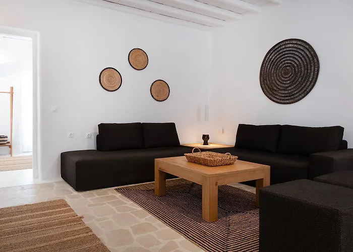 Mykonian Style W Shared Pool & Nighttime Security Guard * Ornos (Mykonos)