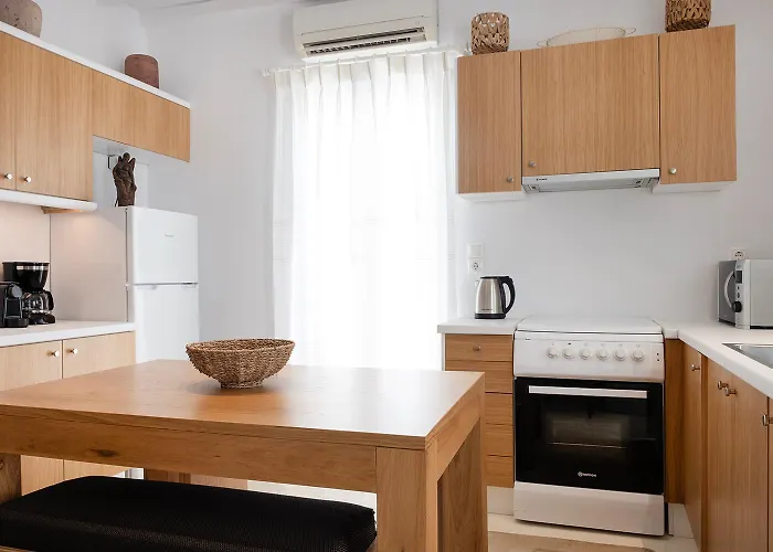 Mykonian Style W Shared Pool & Nighttime Security Guard * Ornos (Mykonos)