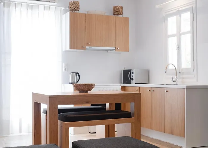 Mykonian Style W Shared Pool & Nighttime Security Guard Apartment Ornos (Mykonos)