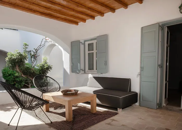 Mykonian Style W Shared Pool & Nighttime Security Guard Apartment Ornos (Mykonos)