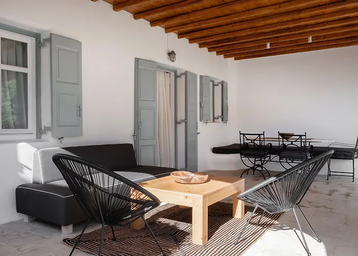 Mykonian Style W Shared Pool & Nighttime Security Guard *