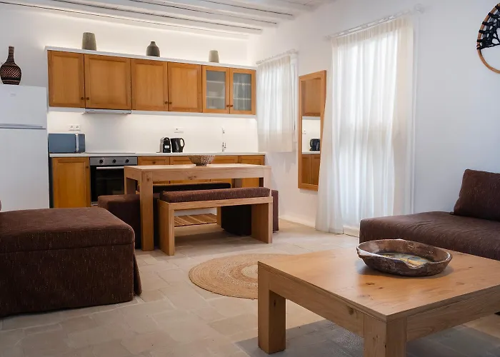 Mykonian Style W Shared Pool & Nighttime Security Guard * Ornos (Mykonos)