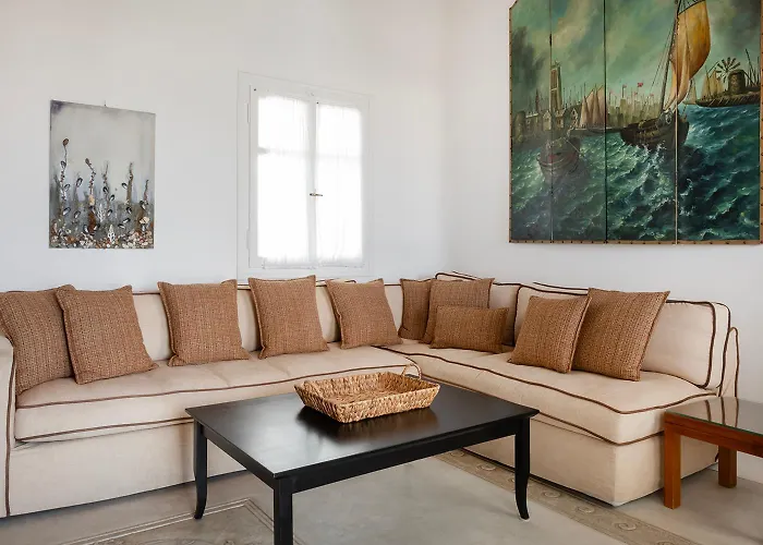 Mykonian Style W Shared Pool & Nighttime Security Guard Apartment Ornos (Mykonos)