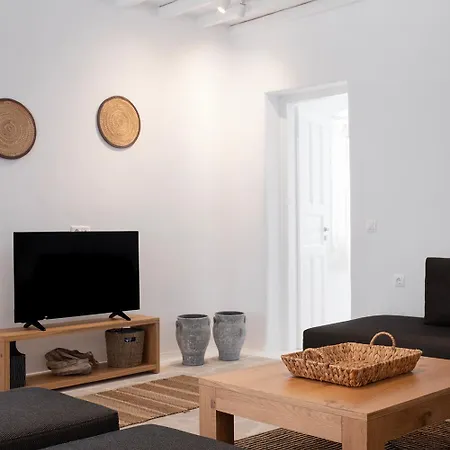 アパート Mykonian Style W Shared Pool & Nighttime Security Guard オルノス